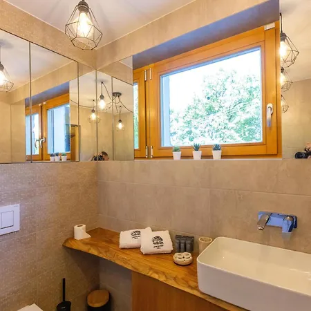 Holiday home Jaworowa Hill - Luksusowy Dom - Sauna Oraz Jacuzzi *